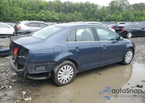 2005 Volkswagen New Jetta 2.5 z USA, uszkodzony, nr VIN 3VWRG71K45M628981